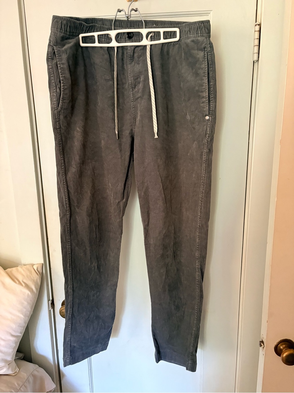 Vuori Optimist Pants Mens Gray Corduroy Drawstrings Size XL